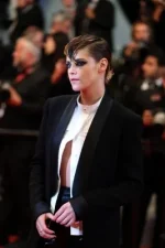 Kristen Stewart finds home, ditches lone-wolf life.webp