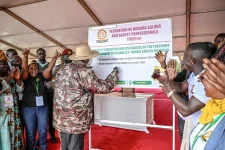 Museveni pledges Shs85b fund for salon operators.webp