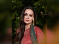Dia Mirza’s 20-year-old Christmas tree preaches reuse.webp