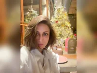 Urvashi Dholakia dines solo, calls it pure magic.webp