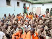 MP drops cash, cow on inmates for Christmas cheer.webp