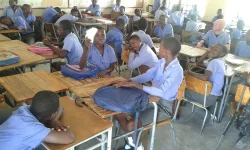 Grade placements jammed, schools scramble.webp