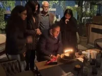 Sushmita Sen celebrates dad’s birthday with cake and cuddles.webp