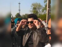 Varun Sharma tears up as fans reignite his fading spark.webp