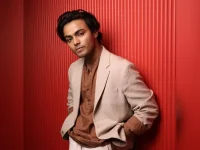 Sparsh strikes gold after Jamtara magic.webp