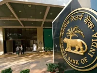 RBI sees Q3 growth steady, but hints at cracks ahead.webp