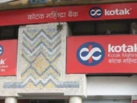 RBI fines Kotak Mahindra Bank over compliance lapses.webp