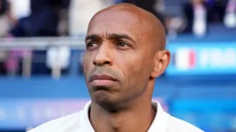 Henry tells Arsenal, no excuses, just win the league.webp