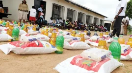 Hualin Quarry spreads cheer with hampers for 442 vulnerable families.webp