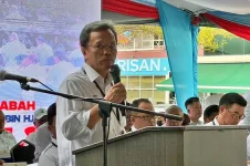 Sabah businesses buckle under tax pressure, warns Shafie.webp