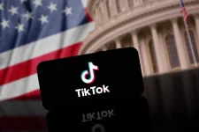 TikTok US deal done, ByteDance keeps a foot in the door.webp