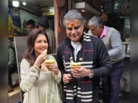 Bhagyashree savors malaiyo, chaat, and kulhad chai in Banaras.webp