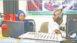 Tanzanian radios turn climate fear into coastal action.webp