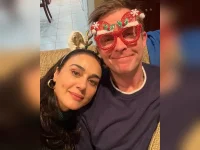 Preity Zinta’s twins light up her low-key Christmas.webp