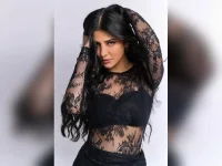 Shruti Haasan hates dentists but loves that clean smile.webp