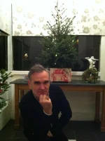 Morrissey lands Sire deal, swaps album order.webp