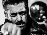Katrina calls Salman “Super Human” at 60.webp