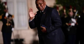 Touadéra eyes third term in Central African Republic amid term-limit backlash.webp