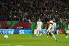 Mahrez fires Algeria through, Burkinabe left cursing woodwork.webp