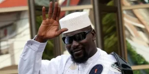 Guinea blocks social media, the Junta general ignores his own promise.webp