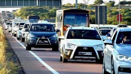 KZN roads jam as holiday chaos meets sobriety checks.webp