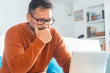 4,600 file taxes on Christmas Day as deadline looms.webp