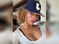 JLo stays single, swears off dating apps and drama.webp