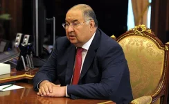 Usmanov walks free after €10M German deal, no guilt, no fine.webp