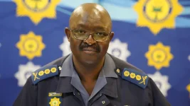 Gauteng cops nab 127 undocumented in festive roadblock blitz.webp