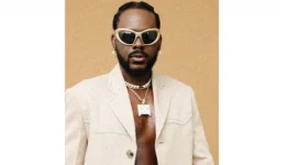 Adekunle Gold stuns at Lagos’ first National Theatre concert.webp