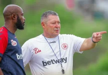 Barkers begins Simba SC era at Mapinduzi Cup opener.webp