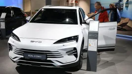 BYD smokes Tesla in global EV race.webp
