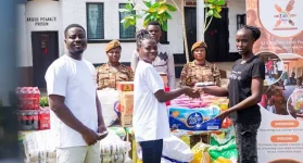 AJ’s charity softens Akuse prison with holiday haul.webp