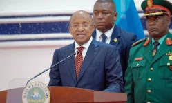 Mwinyi warns Zanzibar residents - stay off road reserves.webp