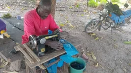Gambian farmer uses social media to boost agroforestry and recycling.webp