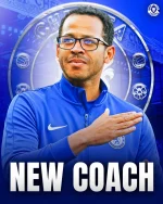 Chelsea names Rosenior head coach on long-term deal through 2032.webp