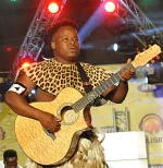 Maskandi star Dlubheke faces bail decision.webp