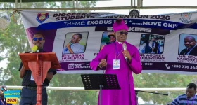 Bishop tells youth to move on with faith, not fear.webp