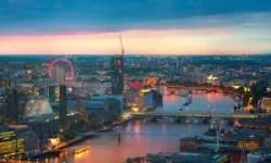 S&C snags top finance lawyer in London power play.webp