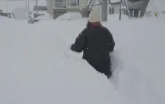 Record Snowfall Hits Hokkaido, Disrupts Schools and Travel.webp