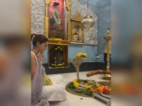 Ananya Panday starts Monday with Shiva prayers and chin-up dreams.webp