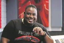 Felix Hlophe eyes raw one-man show on love and walking away.webp