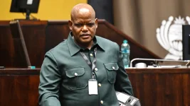 Phahlane says Mbalula sidelined him with no legal basis.webp