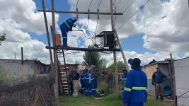 Tshwane mayor rips out illegal power web in Mamelodi.webp
