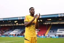 Munetsi set for Paris FC loan as Wolves freeze him out.webp