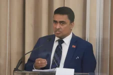 Trinidad and Tobago eyes $1bn bond sale to fund projects.webp