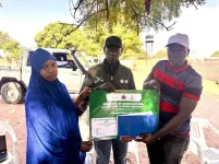 Farm project pushes toll-free line and paperwork dreams.webp
