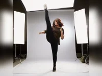 Sonakshi Sinha time-travels online with her 2016 throwback.webp