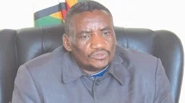 Zimbabwe officials tell locals to hide as big storms head home.webp