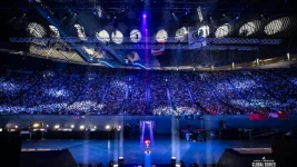 EA sets $7M Apex Legends series with three LAN events.webp